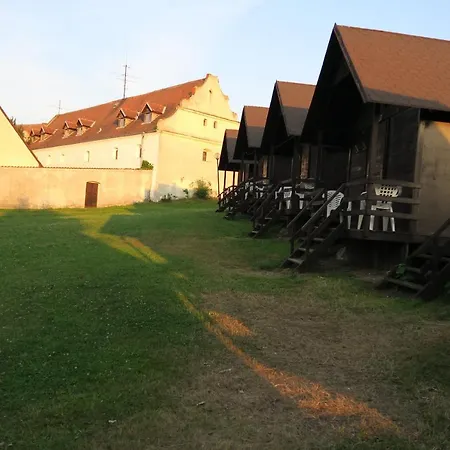 Guest house Tvrz Holesice-orlicka Prehrada, Penzion *