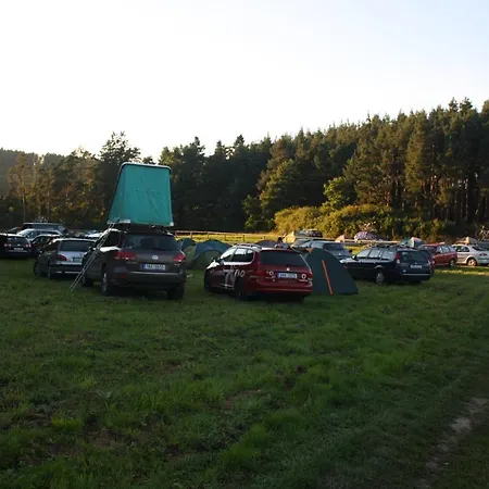 Tvrz Holesice-orlicka Prehrada, Penzion *