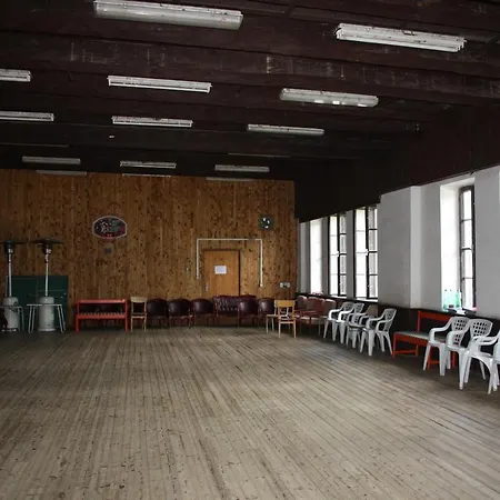 Tvrz Holesice-orlicka Prehrada, Penzion