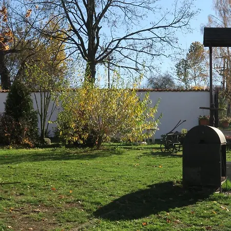 Guest house Tvrz Holesice-orlicka Prehrada, Penzion