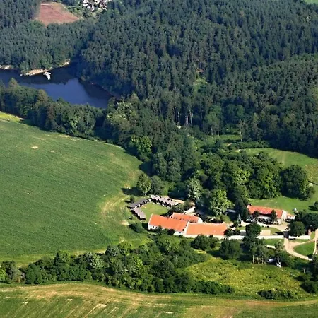 Tvrz Holesice-orlicka Prehrada, Penzion Hotel